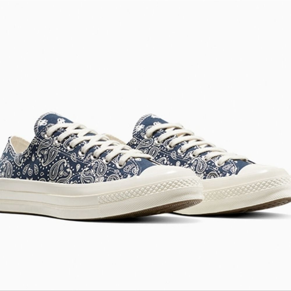 Converse Chuck 70 Paisley Lace-Up Sneaker‎ - Picture 4 of 11